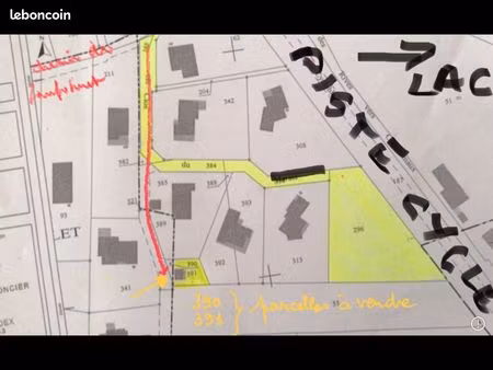 terrain de 1598m2 à sevrier possibilité de le visiter sans ma présence .accès indiqué sur 