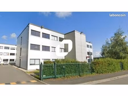 bureaux 1 240 m²