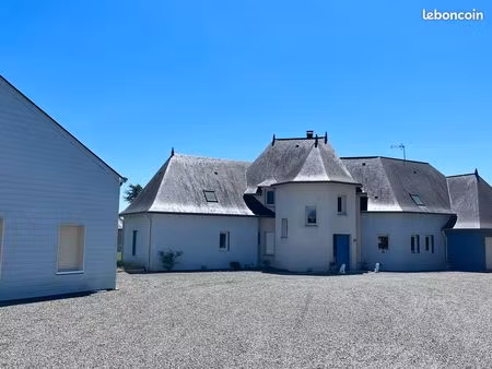 maison + dépendance aménagée