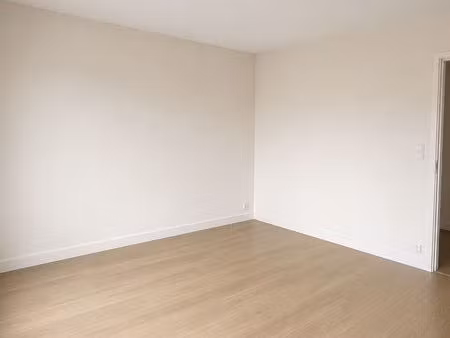 charmant et lumineux t2 de 47 m² entièrement rénové – rouen saint-sever