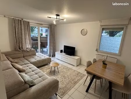 à louer – bel appartement f3 avec terrasse  garage et parking privé