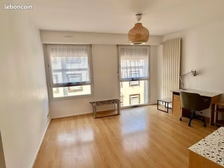 grand studio - 28m2 - centre ville
