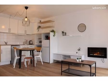 joli t2 meublé avec balcon et parking - strasbourg capucins