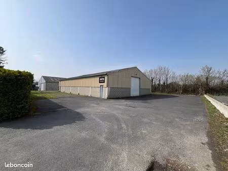 loue hangar