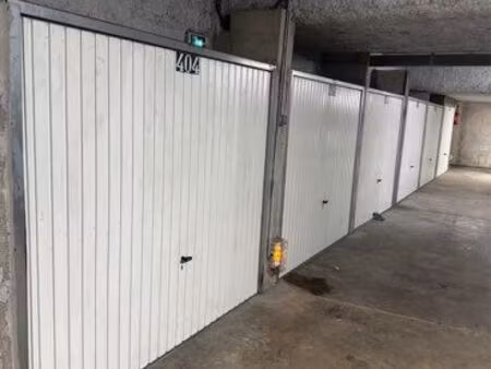 box 12 m2 à louer