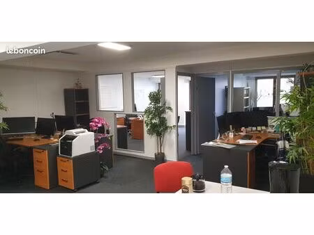 a vendre bureaux a transformer en appartement