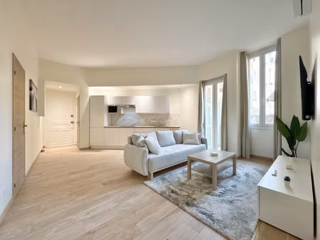 nice riquier 2 pièces 43 m2 refait à neuf & vendu meublé -