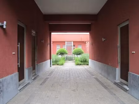 appartement à louer avec garage et terrasse   schaerbeek (vbe41022)