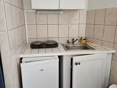 location meublée appartement 1 pièce 14 m² à angouleme (16000)  420 €