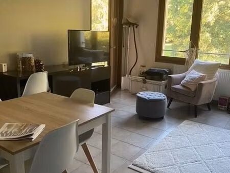 f2 à louer