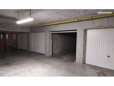 garage à louer
