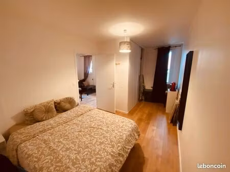 appartement 2pieces équipé et meublé avec terrasse