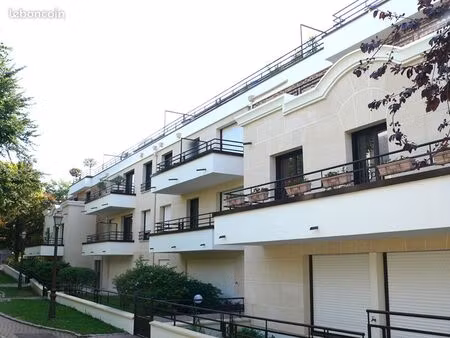studio 1 pièce 24 m²