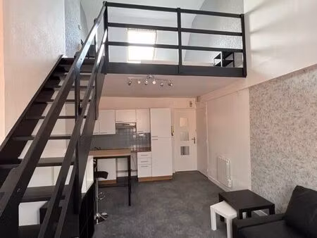 appartements t2 22 à 34m2 meublés  vieux lille  pour étudiants  à réserver pour le 1/8. id