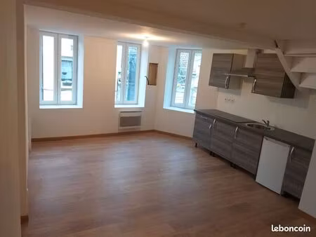 duplex t3 atypique à bréquerecque lumineux