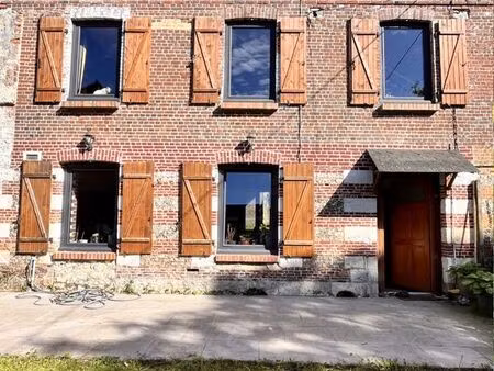 maison brique et silex