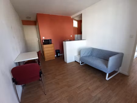 location appartement 2 pièces 24 m² à saint-martin-d’hères (38400)