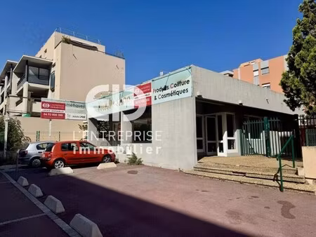 location commerce vallauris 06220 115m²