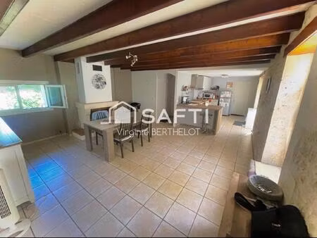 maison en pierre/3chambres/cave/garage a beceleuf!