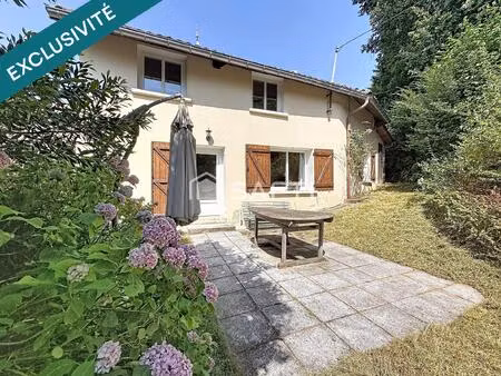 maison avec dépendances et terrain