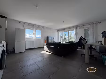 magnifique t4 au dernier etage avec 2 box en sous sol