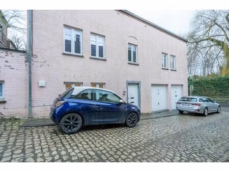 duplex à louer à rue du village 19 court-saint-étienne (vbe41043)