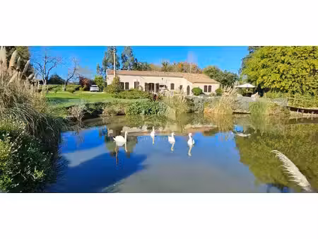 propriete d'exception au coeur de 14ha de nature preservee