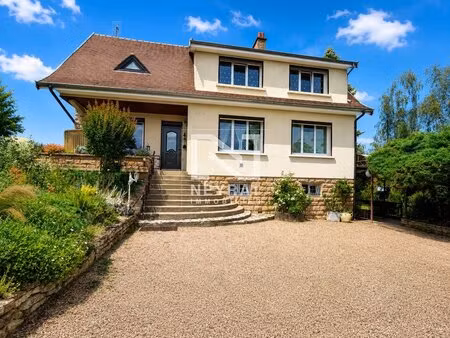 maison familiale de 196 m² avec 6 chambres  dépendance et grand terrain à paray-le-monial
