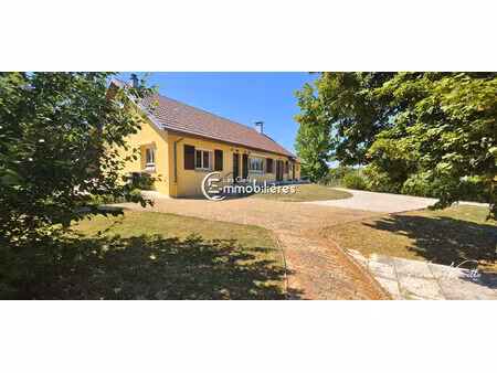 maison de plain-pied 3 chambres calme dépendances sans vis a vis