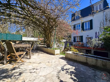maison 6 pieces au coeur du village