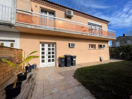 a louer - bon encontre - appartement avec 2 chambres et un jardin