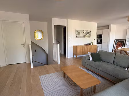 appartement duplex 5 pièce(s) 104 m2 avec terrasse