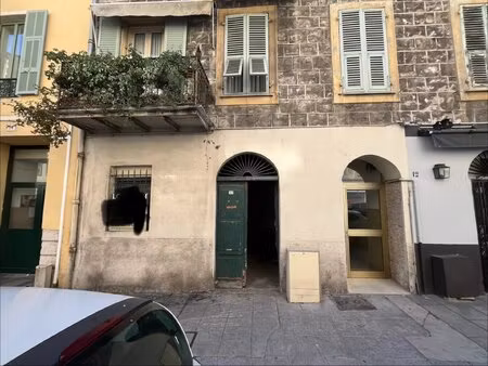 a louer  local commercial  70 m²  secteur nice port