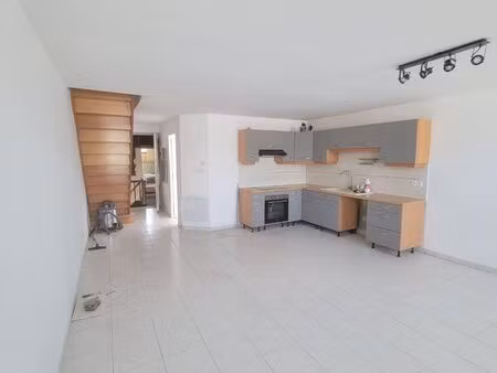 appartement lumineux t4  mehun-sur-yevre