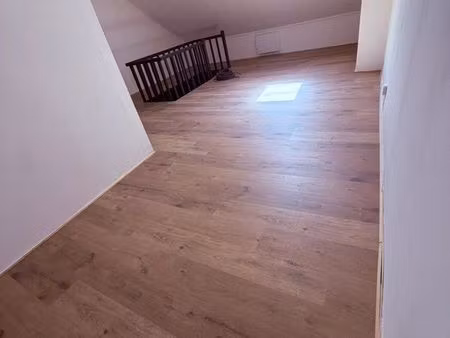 studio à louer sur denain place gambetta