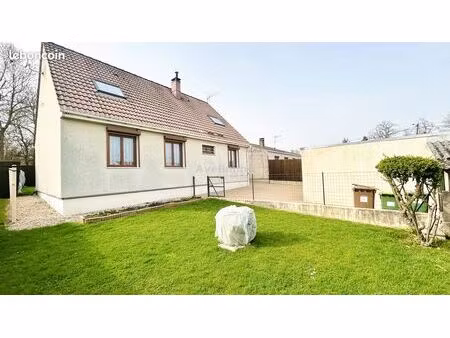 maison 9 pièces 130 m²