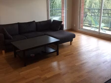 t3 meublé de 65 m² avec balcon et garage – arras