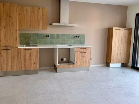 t2 standing dans immeuble neuf