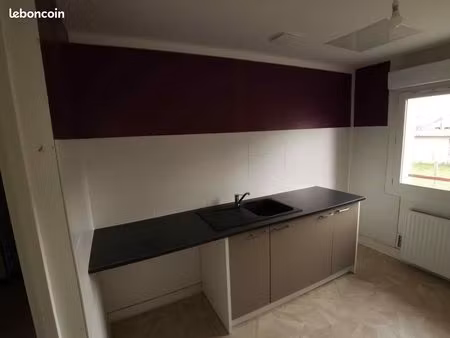 t2 28m²