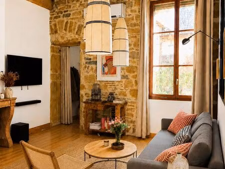 rare – appartement de caractère meublé 72 m² – vieux lyon – place benoît crépu – climatisa