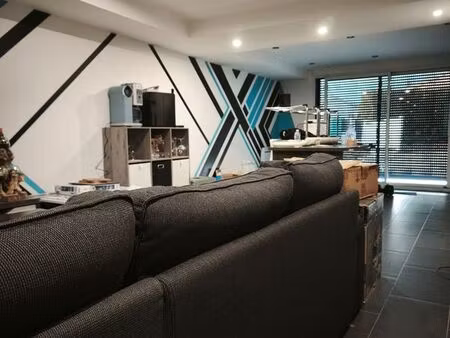 maison / appartement rdc avec espace vert et parking