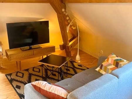grand studio meublé