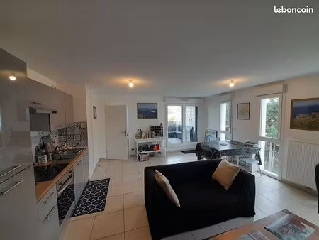 appartement pessac t3 61m² 2 chambres balcon-terrasse parking couvert sous-sol
