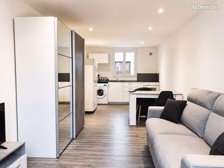 studio meublé 29 m² entièrement rénové – parking privatif – jardin
