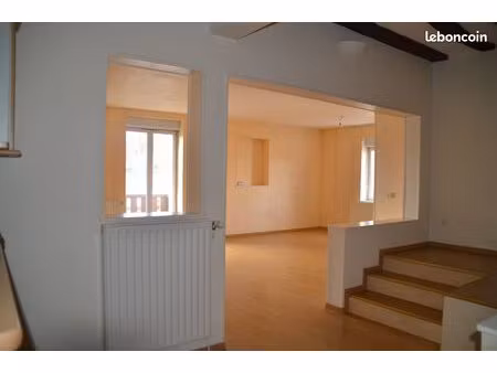 a louer appartement 109m² au coeur de saint vit