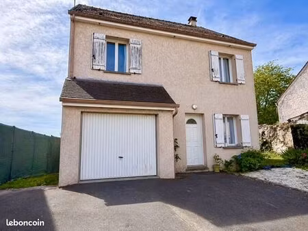 pavillon 4 pièces 90 m²