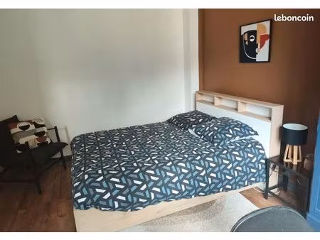 chambre 5 pièces 200 m²