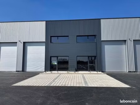 local 196 m² grandchamp-des-fontaines
