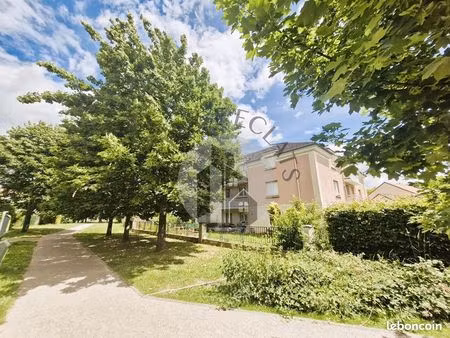 appartement 4 pièces 77 m²