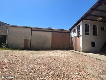 hangar  batiment de stockage à louer